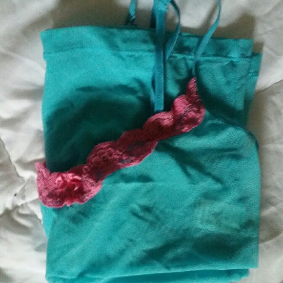 CHIC Sheer Cami - Picture 2 of 2